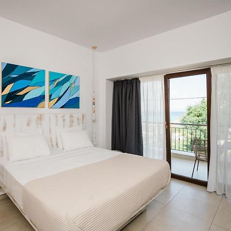 Limna Beach Afytos Ngoại thất bức ảnh