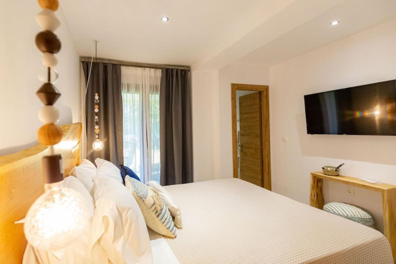 Limna Beach Afytos Ngoại thất bức ảnh